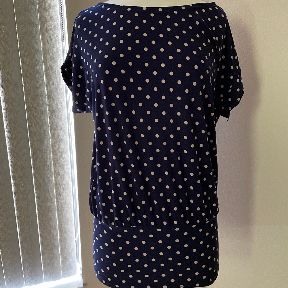 Versatile navy polka stretchable top med.